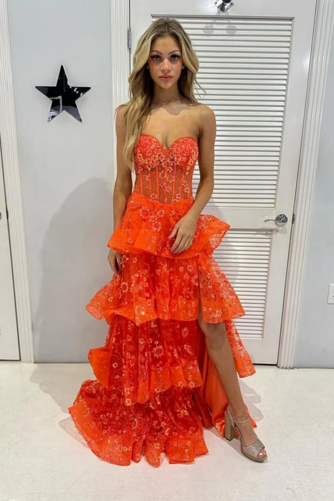 Vestido de fiesta elegante naranja sin tirantes, corte A, con encaje, apliques en capas, aberturas, Y7885