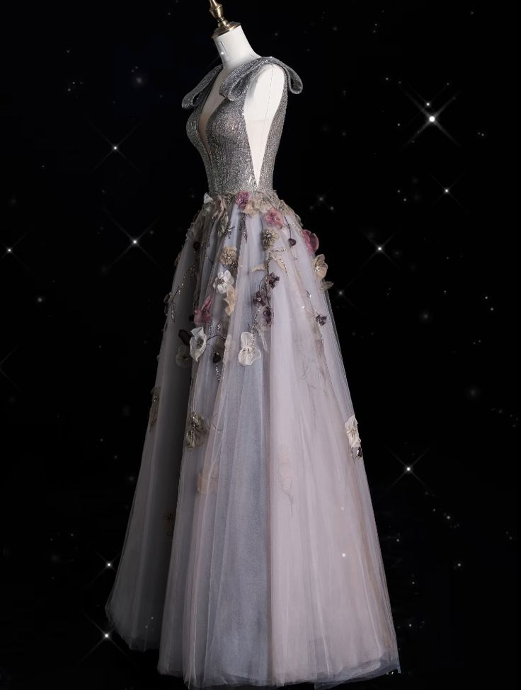 Vestido de noche largo con escote en V y tul gris floral Y7953