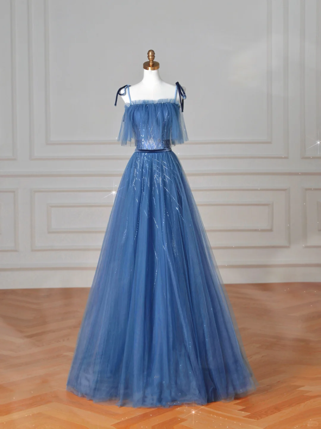 Hübsches blaues Spaghettiträger-Tüll-Pailletten-A-Linien-Ballkleid Abendkleid Y8634