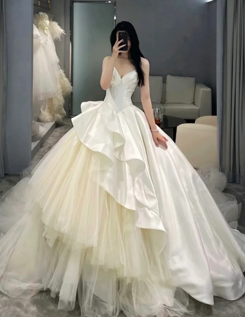 Schickes A-Linien-Brautkleid mit langen Ärmeln, Brautkleid Y6789