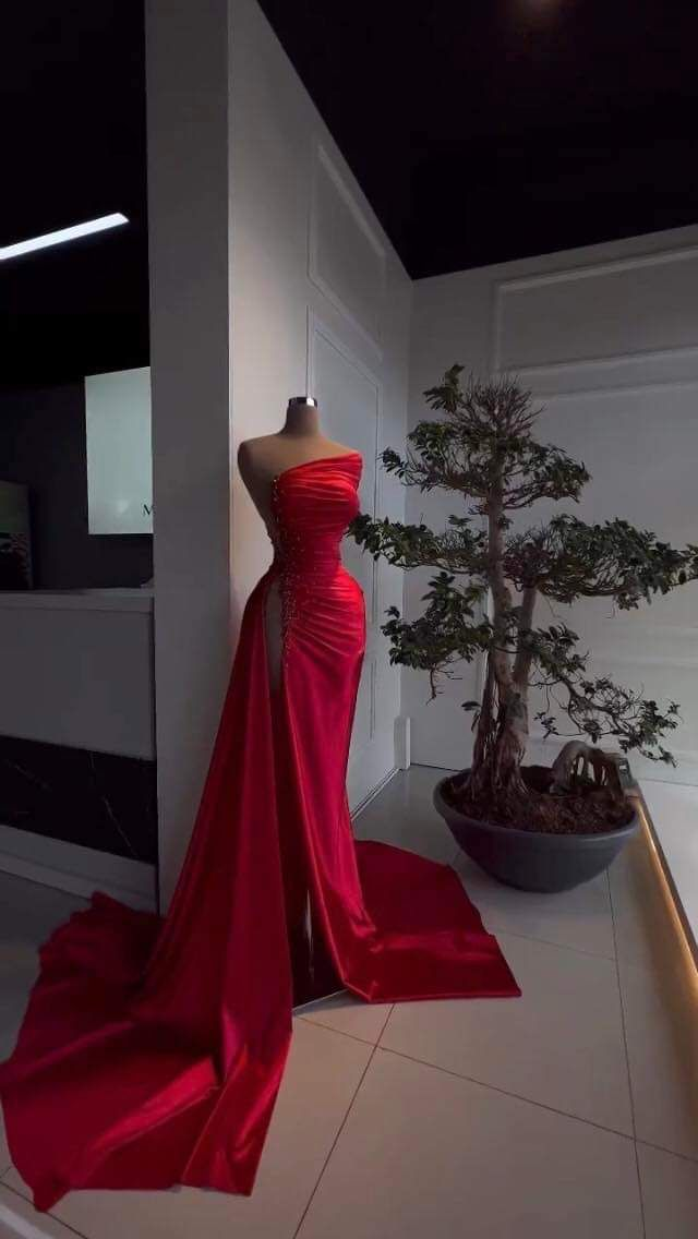 Vestido de noche largo de satén rojo con abertura alta Y4115