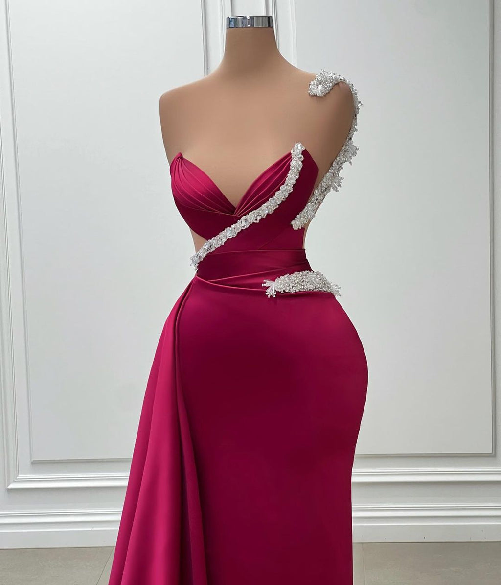 Glamouröses langes Meerjungfrau-Abendkleid mit einer Schulter und Perlen
