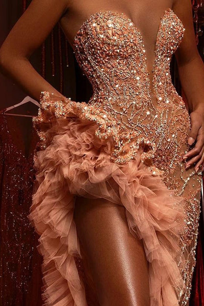 Hermoso vestido de fiesta largo de sirena con cuentas, sin mangas, abertura frontal y volantes