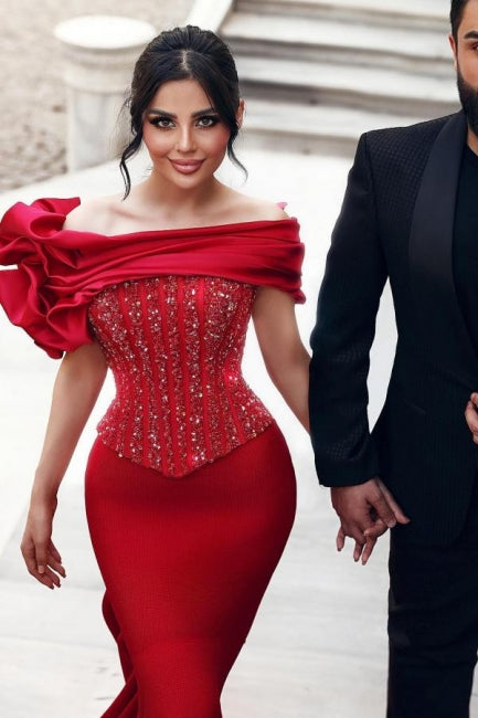 Hermosos vestidos de fiesta largos de sirena roja con hombros descubiertos, lentejuelas y cuentas con encaje
