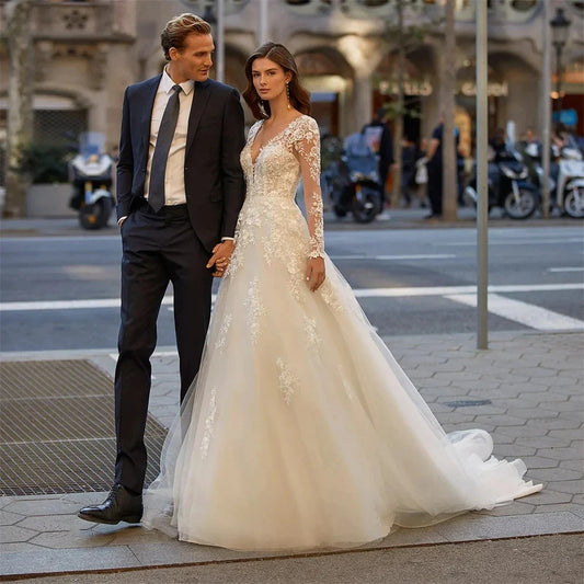 Gorgeous Women's A-line Long Sleeve Wedding Dresses Lace Applique Women's Sexy V-neck Bridal Gowns Princess Prom Party Robe Mari-payinti