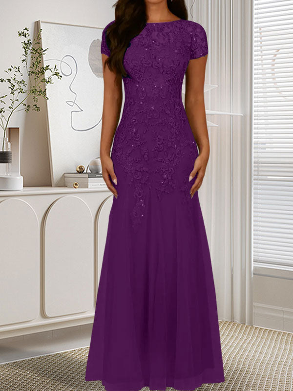 Vestido de tul con lentejuelas y escote redondo de sirena en azul marino oscuro