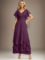 Vestido de gasa con encaje y escote en V hasta los tobillos para madre de la novia con volantes en cascada
