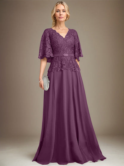 A-Linie V-Ausschnitt Bodenlanges Chiffon-Spitzenkleid für die Brautmutter mit Kristallbrosche und Strass 