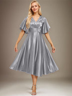 A-Linie V-Ausschnitt Wadenlanges Stretch Satin Kleid für die Brautmutter mit Perlenbesatz Plissee 