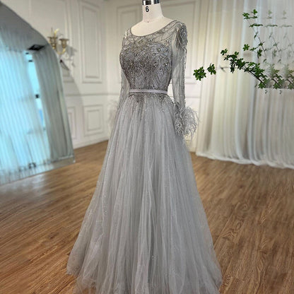 Grau A-Linie Perlen Federn Design Abendkleider 2025 Dubai Lange Ärmel Luxus Abendkleid LA70472 