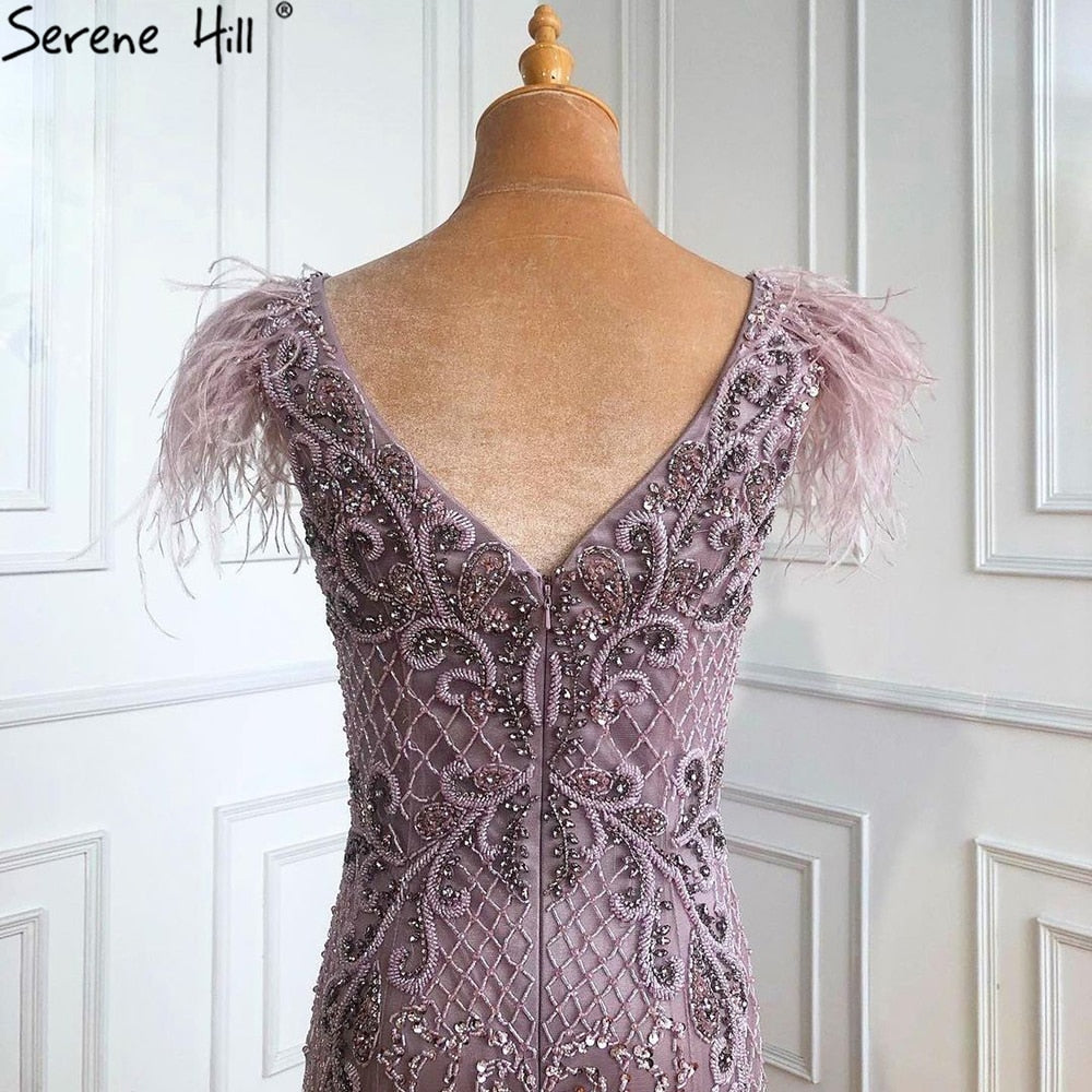 Vestido de noche de sirena sexy con escote en V y plumas de diamante, sin mangas, color champán, LA70350 