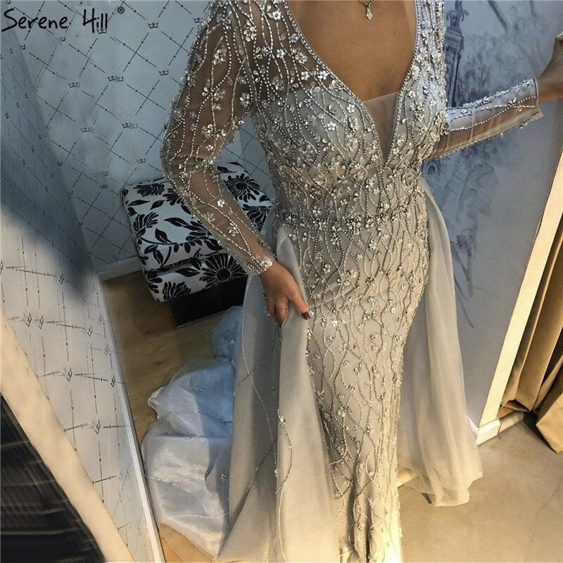 Vestido de noche de lujo en gris con cola desmontable de Dubái 2025, largo, sirena, con diamantes y cuentas, vestido formal LA70341 