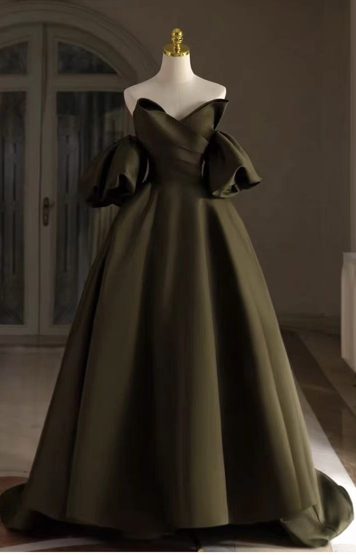 Satin Brautkleid,Einzigartiges Hochzeitskleid,Armeegrünes Brautkleid Y6813