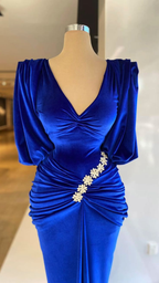 Vestidos de noche estilo Dubái, escote en V, mangas cortas, terciopelo, pliegues, apliques, azul real, corte sirena, vestido formal de fiesta de graduación Y4935