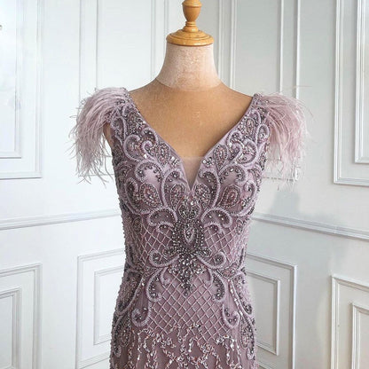 Vestido de noche de sirena sexy con escote en V y plumas de diamante, sin mangas, color champán, LA70350 
