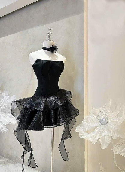 Schwarzes trägerloses Homecoming-Kleid Cocktailkleid Y2689