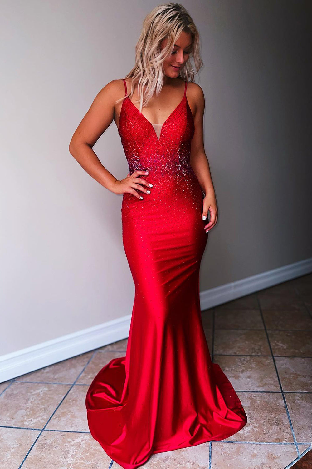 Deborah | Meerjungfrau-Ballkleid aus Satin mit Spaghettiträgern und Perlen
