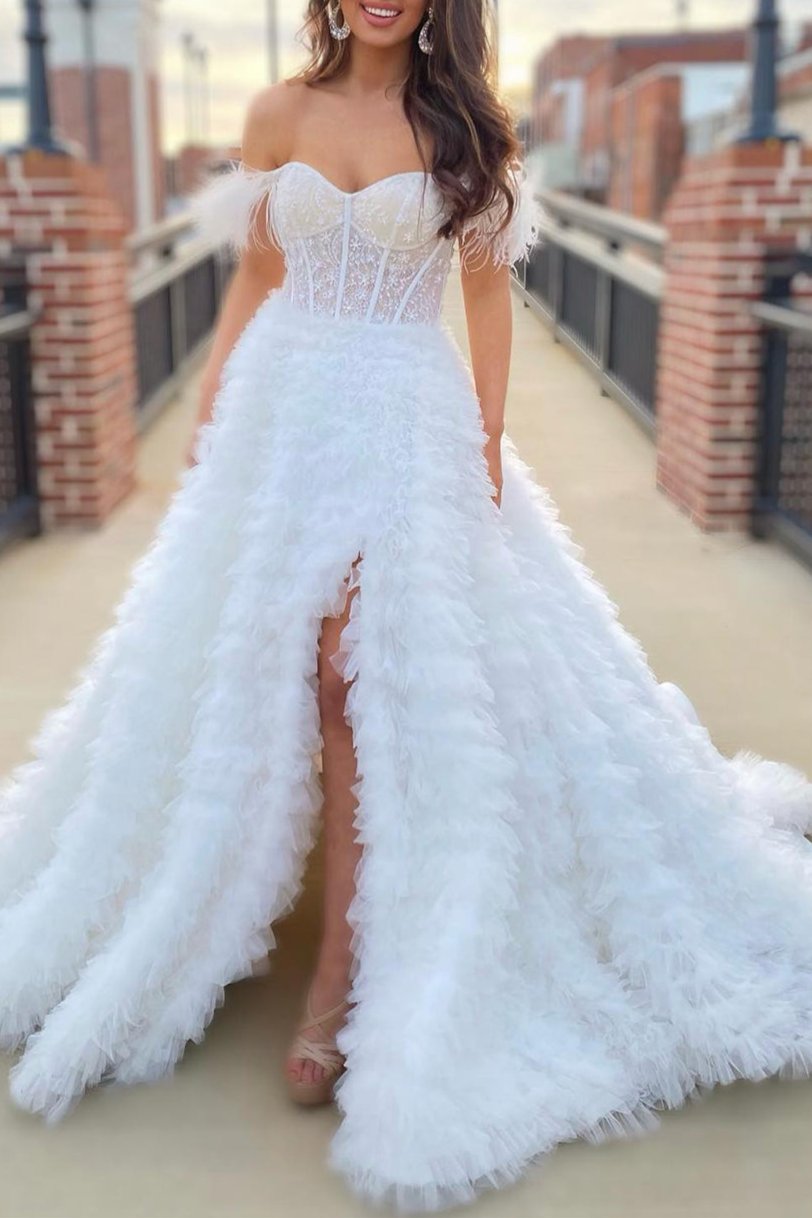 Ingrid | Vestido de fiesta largo de tul con escote en forma de corazón y abertura en la espalda