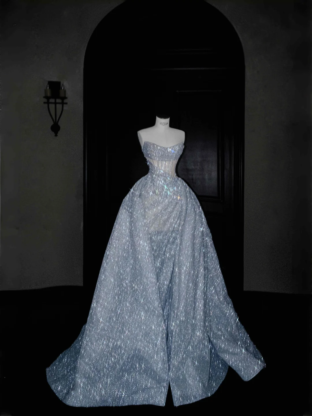 Glitzerndes trägerloses blaues Tüll-Pailletten-A-Linien-Ballkleid, formelles Hochzeitskleid Y8676