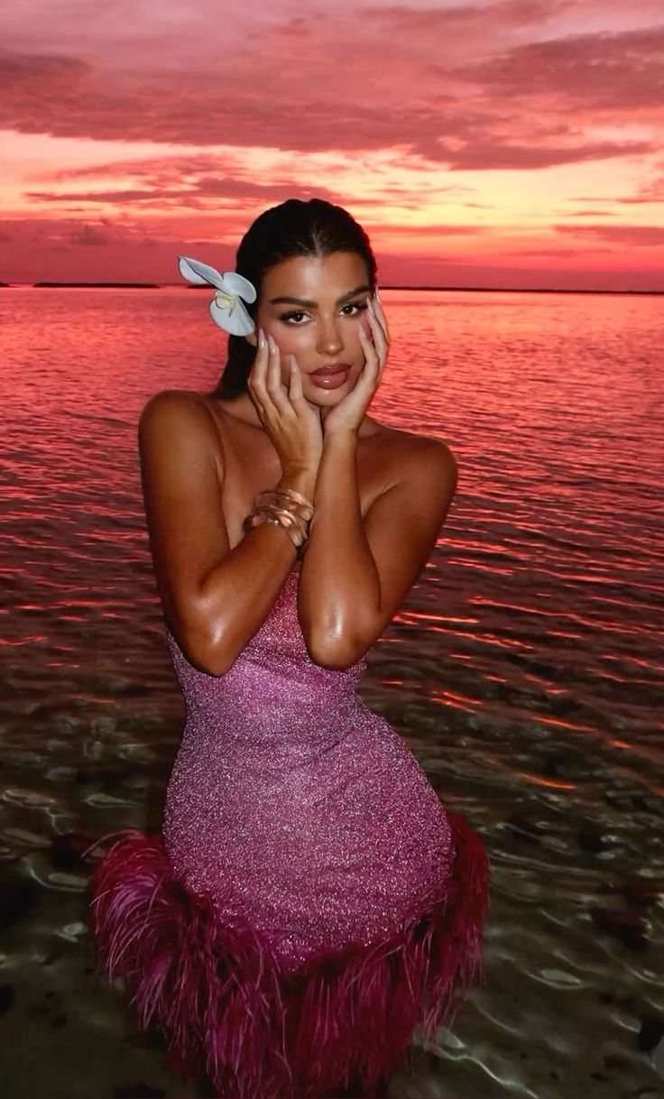 Vestido corto de fiesta con plumas y lentejuelas rosas, estilo vaina, Y8332