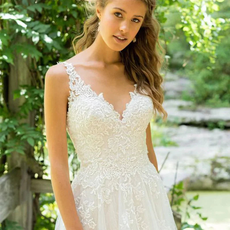 Haute Couture Elegant White Tulle Backless Spaghetti Strap Sweep Train V-Neck Backless A-LINE Embroidery Wedding Dress-payinti