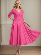 A-Linie V-Ausschnitt Wadenlanges Chiffon-Spitzenkleid für die Brautmutter mit Perlen und Pailletten 