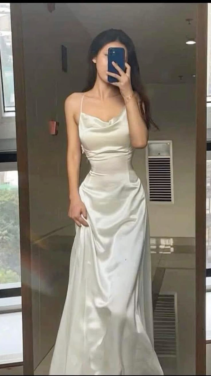 Elegantes weißes ärmelloses langes Ball- und Abendkleid Y6866
