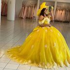 Vestido de quinceañera amarillo con hombros descubiertos, encaje en la espalda, cola larga, apliques de cuentas Y656