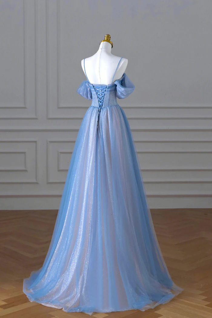 Hermoso vestido de fiesta largo de tul con tirantes finos en azul, corte A, Y4592