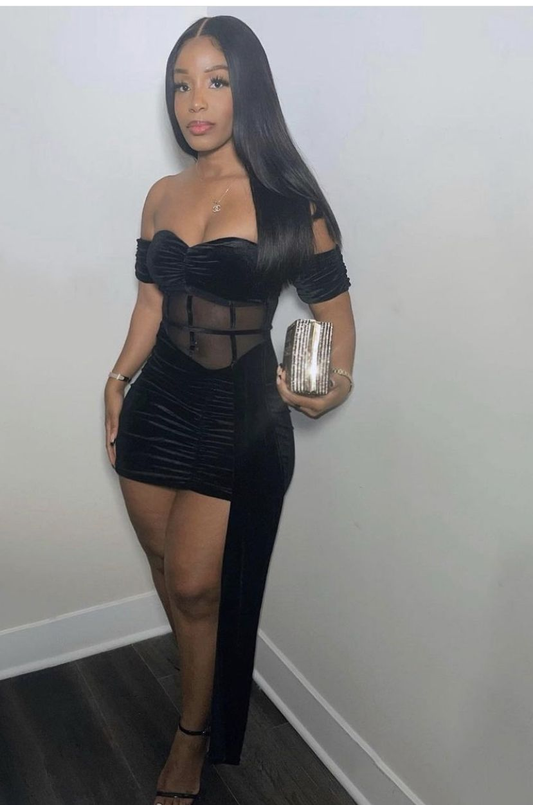Vestido mini de tubo negro con hombros descubiertos y pliegues, vestido sexy para fiesta de bienvenida Y2757
