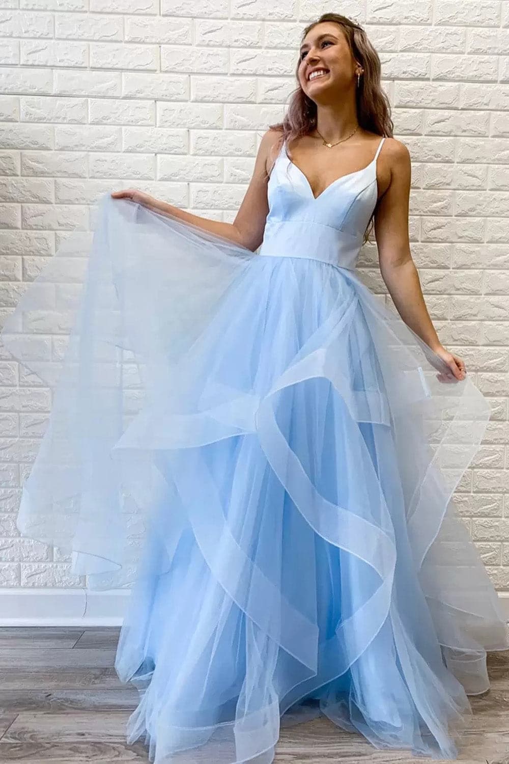 Inspiriertes Ballkleid mit Rüschen, Rosa, Abendkleider SYP39