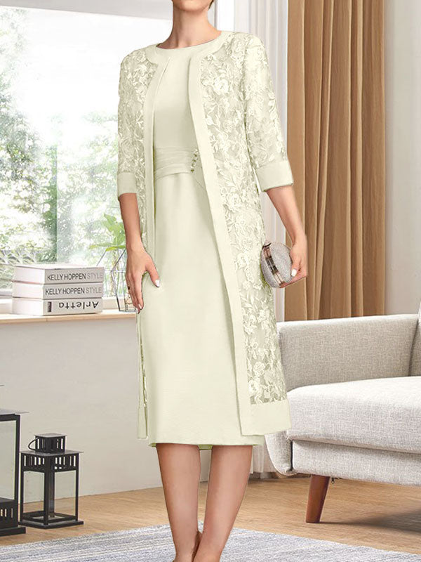 Vestido de gasa para madre de la novia con escote redondo hasta la rodilla, corte tubo/columna y lentejuelas plisadas