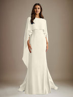 Vestido de gasa para madre de la novia, largo hasta el suelo, con escote barco y corte tubo/columna y volantes en cascada