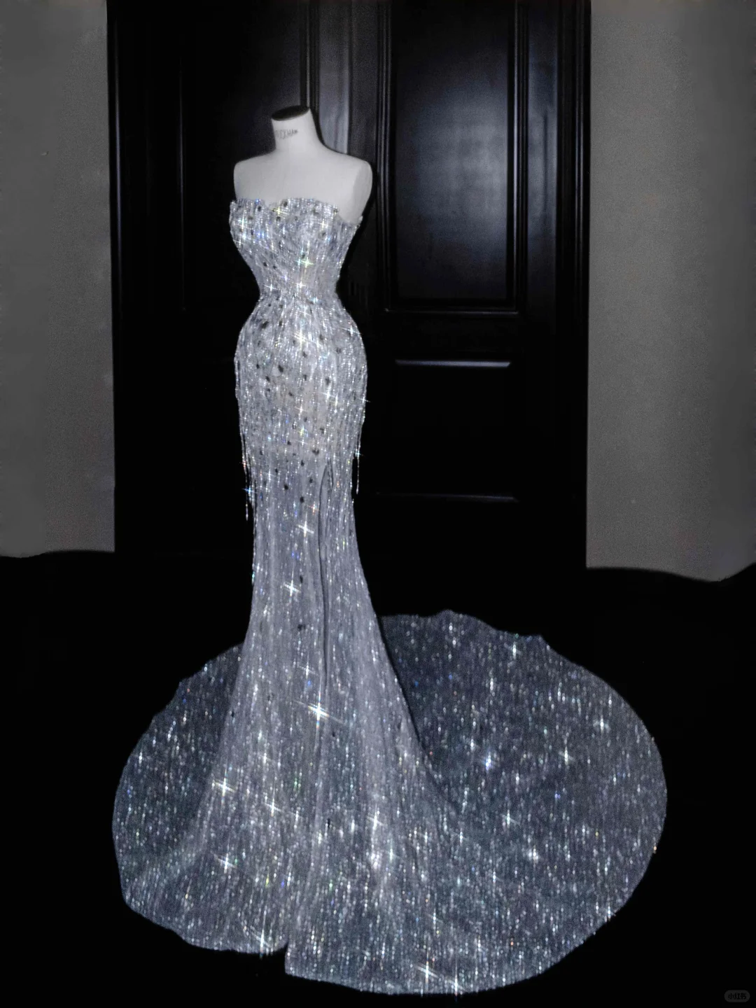 Funkelndes trägerloses Tüll-Pailletten-Abendkleid mit Quaste, Schlitz, Meerjungfrau-Abschlussballkleid, Hochzeitskleid Y8674