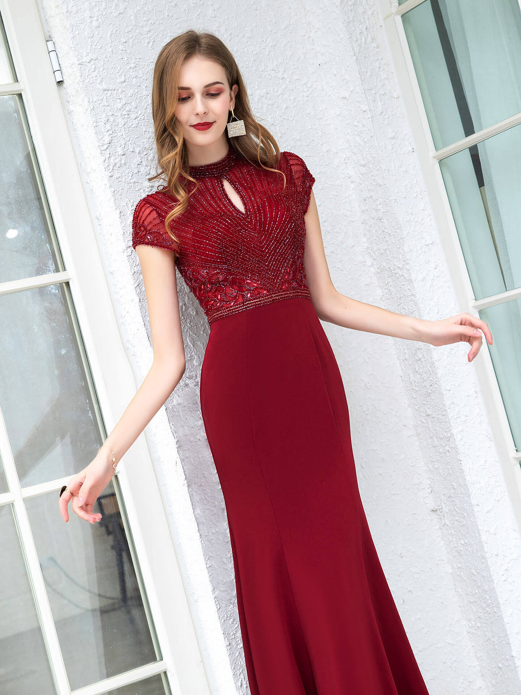 Meerjungfrau/Trompete Max Chiffon Perlenbesetzt Luxuriöse Sexy Formelle Abendkleider Flügelärmel Bodenlange Ballkleider 