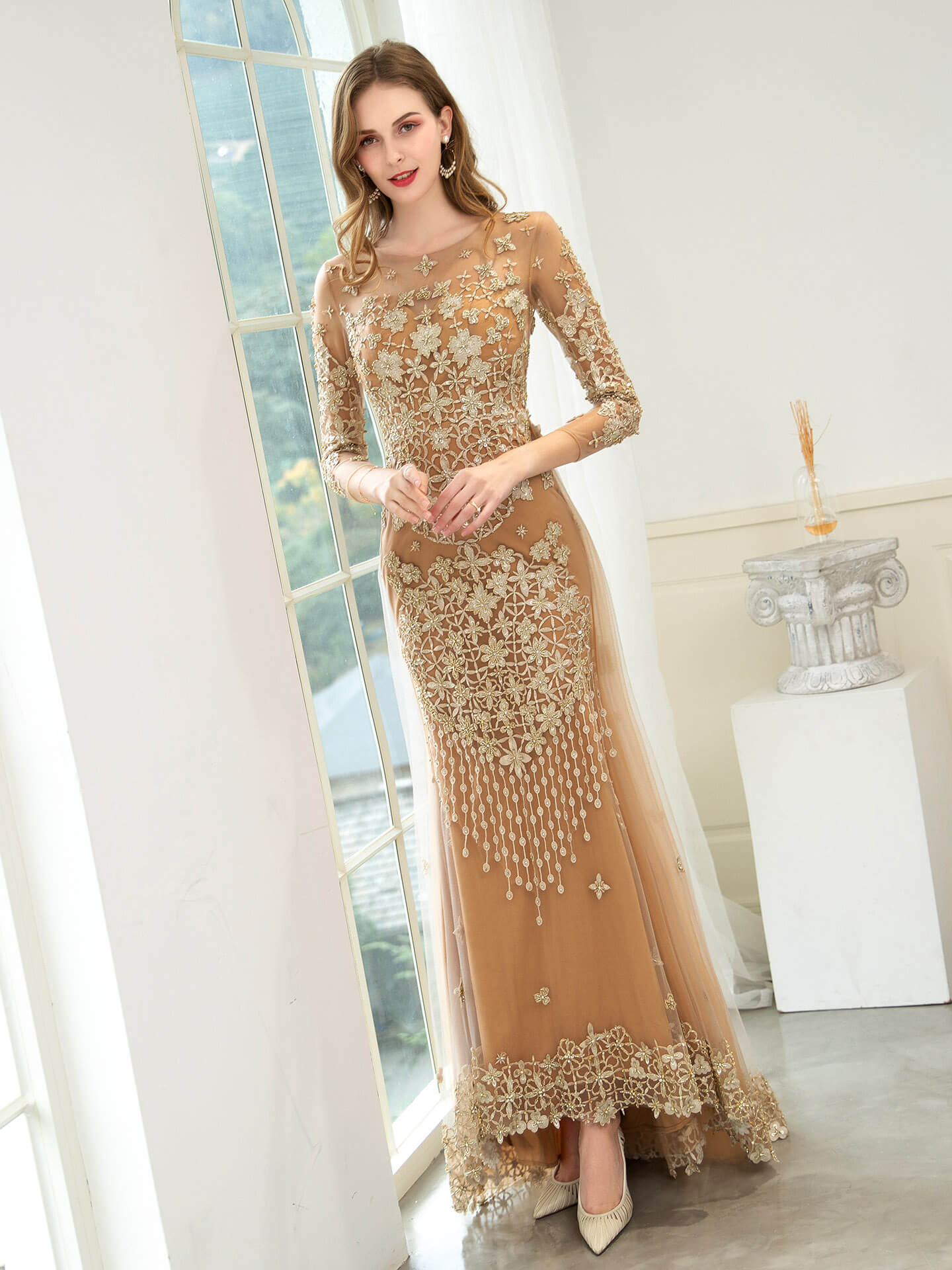 Mermaid / Trumpet V-neck Beaded Luxurious Sexy Formal Evening Dresses Long Sleeve Floor Length Prom Dresses
