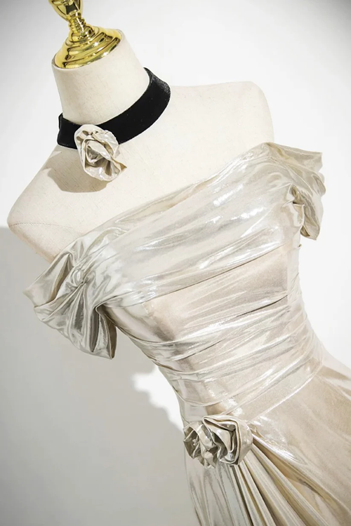 Charmantes Champagner Off The Shoulder Satin Ballkleid Meerjungfrau Abendkleid Y8202