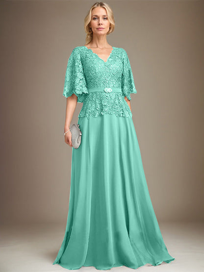 A-Linie V-Ausschnitt Bodenlanges Chiffon-Spitzenkleid für die Brautmutter mit Kristallbrosche und Strass 