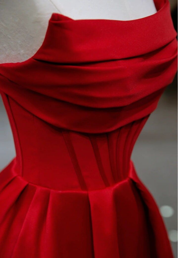 Stilvolles, flaches Hals-Satin-Rückenfrei-Plissee-Bodenlang-A-Linie-Abendkleid-Ballkleid Y6815