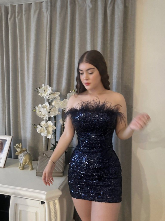 Trägerloses, figurbetontes Paillettenkleid mit Federbesatz, kurzes Homecoming-Kleid Y4602