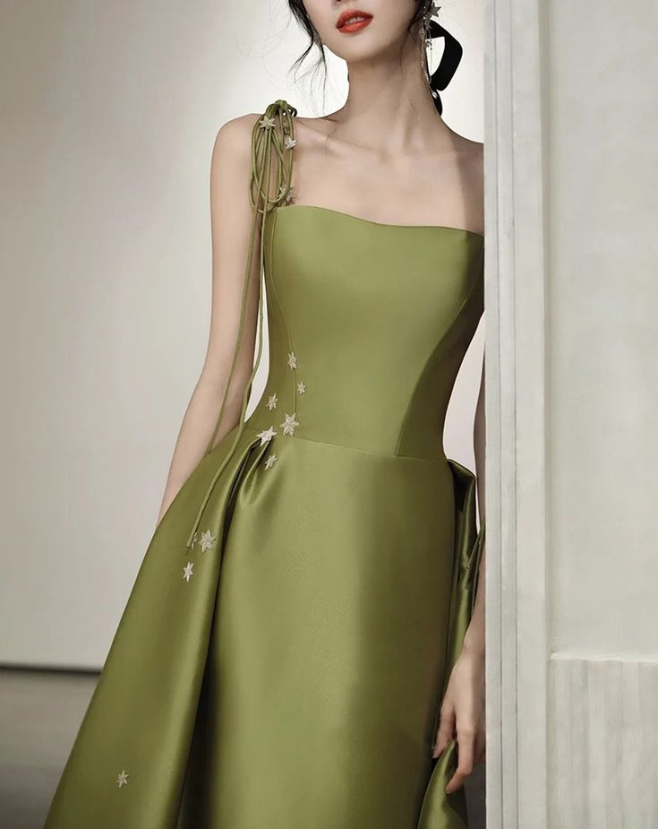 Vestido de fiesta de satén con tirantes finos, corte A, sencillo, largo hasta el suelo, Y7011