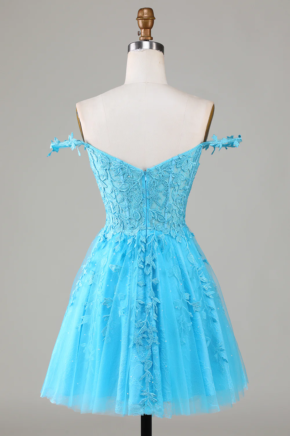 Vestido de fiesta gris corto con tirantes finos, corte A y apliques Y2397
