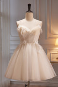 Nolwenn | Vestidos de fiesta cortos de tul con escote en forma de corazón y tirantes finos