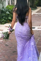 Lila Trägerloses Tüll Spitzenapplikationen Abendkleid Meerjungfrau Ballkleid Y7910