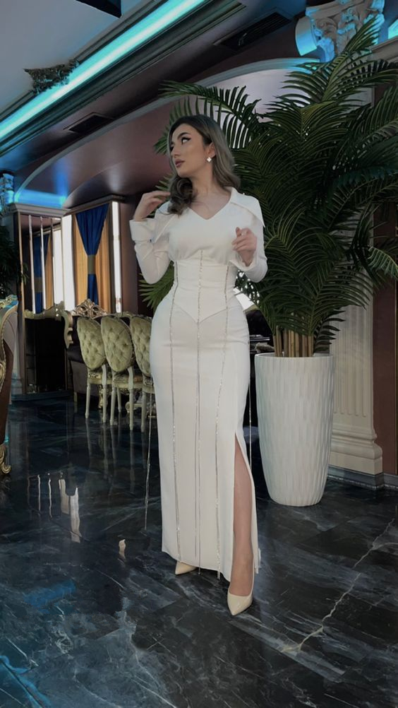 Vestido de noche elegante de manga larga con abertura Y7079