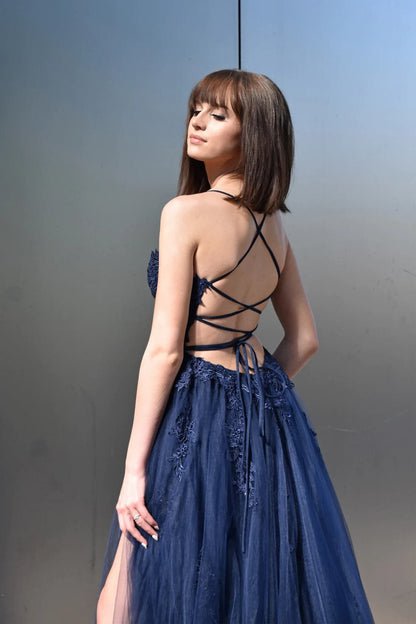 Langes Ballkleid aus Spitzentüll mit Schlitz SYP13