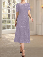 Vestido de madre de la novia de encaje con lentejuelas, corte A, escote ilusión y largo hasta la rodilla