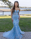 Ruth | Vestido de fiesta largo azul claro, elegante, sin tirantes y con apliques
