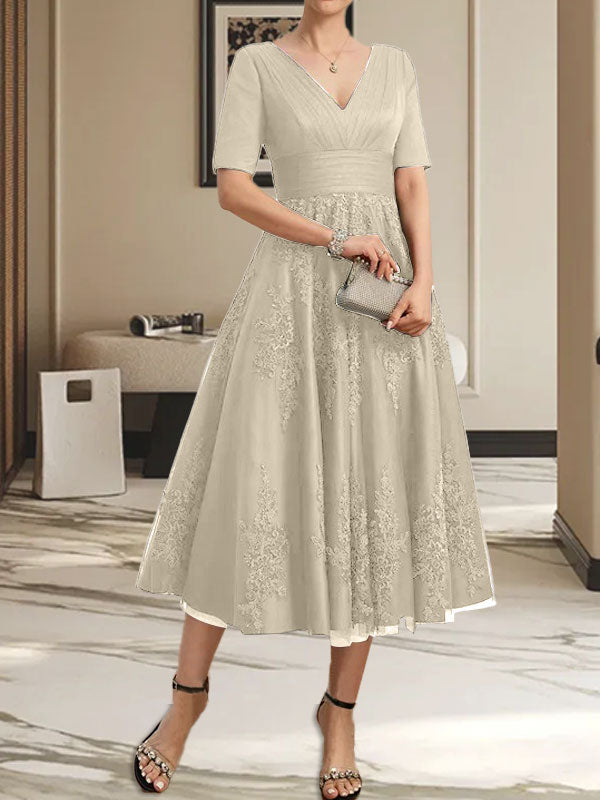 A-Linie V-Ausschnitt Wadenlanges Tüll-Spitzenkleid für die Brautmutter mit Plissee
