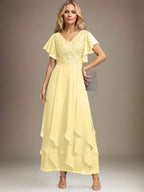 Vestido de gasa con encaje y escote en V hasta los tobillos para madre de la novia con volantes en cascada